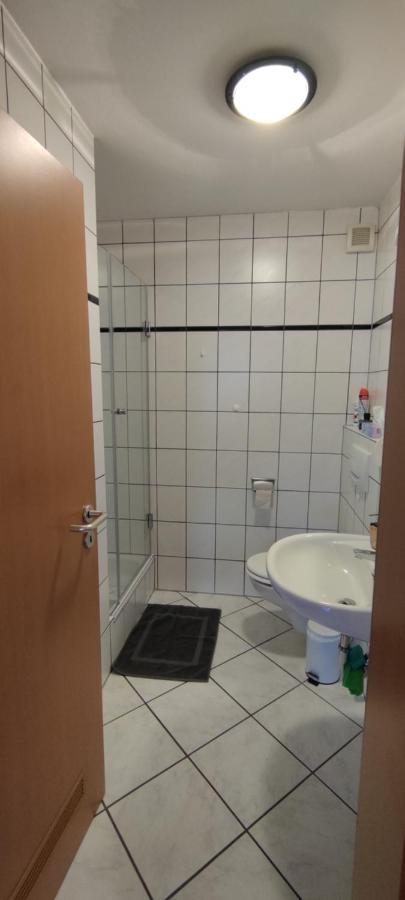 Moderne Ferienwohnung Lindlar, Dorf- Und Waldnah, Gratis W-Lan, Nr Екстер'єр фото